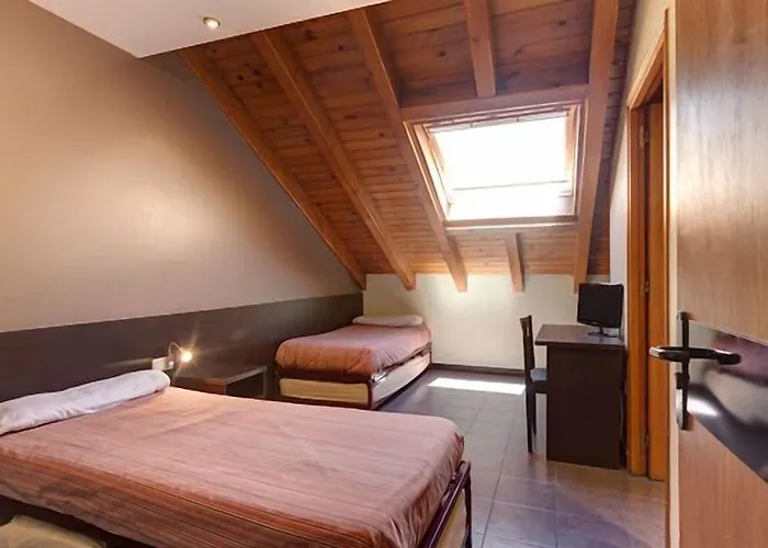 Les Estades Hostel Rialp
